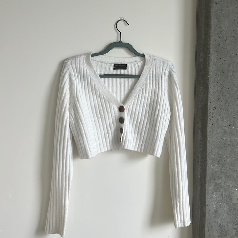Cropped sweater